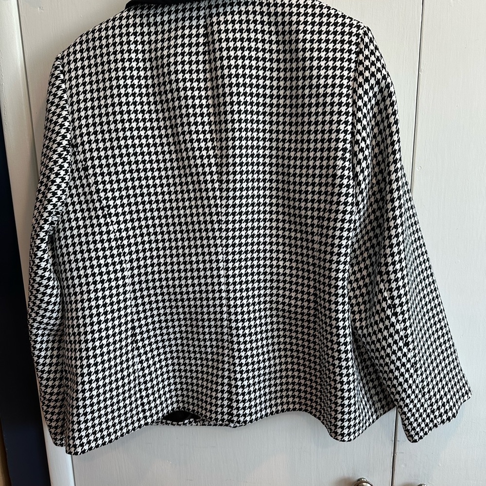 Kasper Women's Blazer - Black and White - Picture 6 of 9